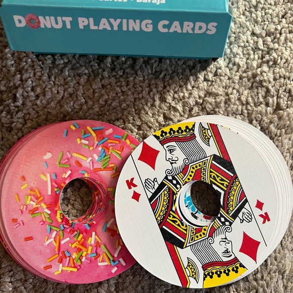 Donut playing cards - Picture 2 of 2